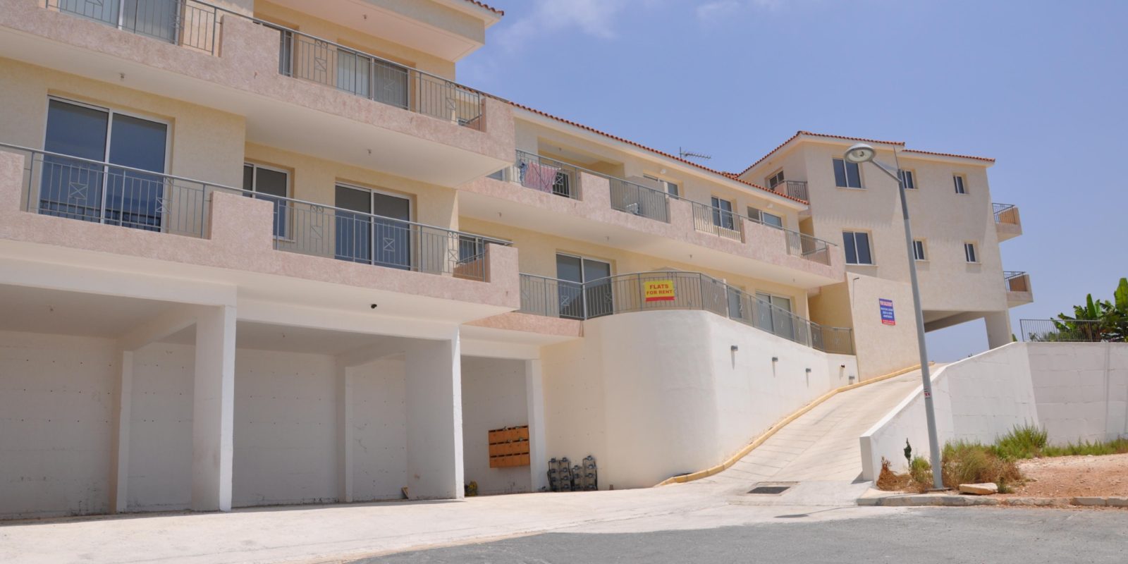 14 Apartments in Pegeia